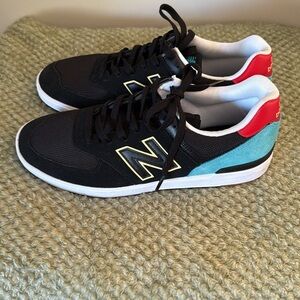 Men’s New Balance 574 court sneakers, size 9, color black and tu…